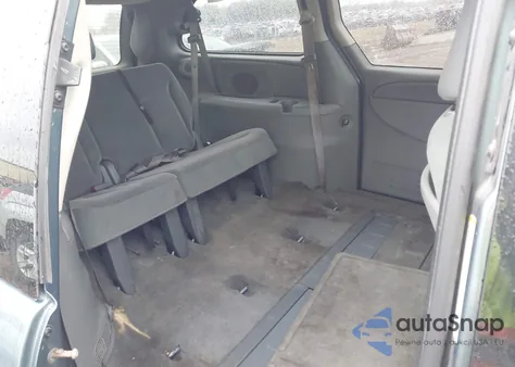 2005 Chrysler Town & Country Touring из США, поврежденный, VIN 2C4GP54L45R546146